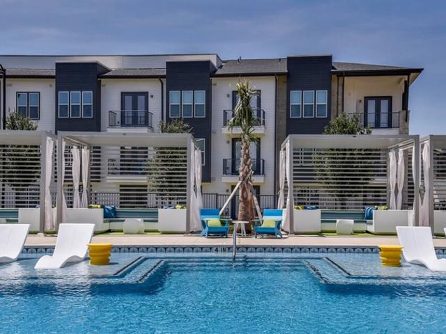 2 BR, 2 BA Apartment 7886 US 290, Austin, TX 78736