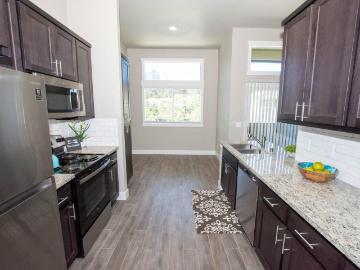 2 BR, 2 BA Apartment 788 Mikkelsen Drive Unit 101, Auburn, CA 95603