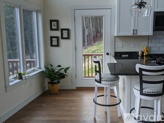 2 BR, 2 BA Apartment 790 Poor Farm Road, Francestown, NH 03043