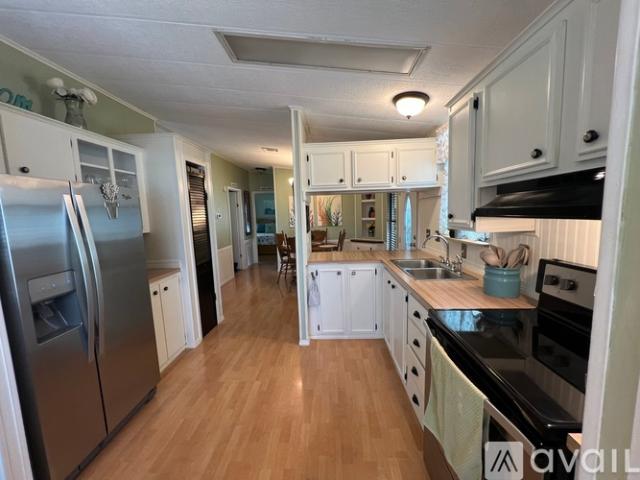 2 BR, 2 BA Apartment 795 County Road 1 Lot 180, Palm Harbor, FL 34683