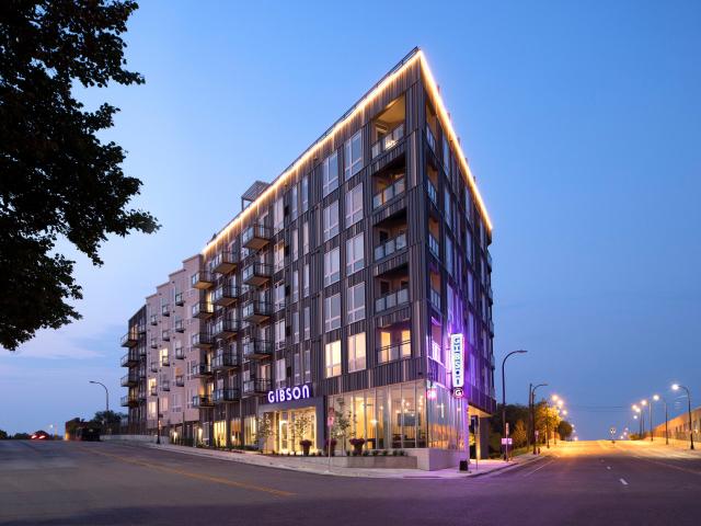 2 BR, 2 BA Apartment 703 NE Central Avenue Unit 427, Minneapolis, MN 55414