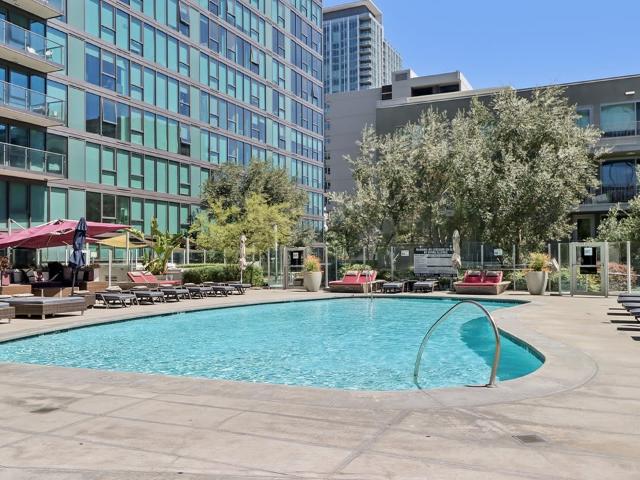 2 BR, 2 BA Apartment 700 W 9th St Unit 518, Los Angeles, CA 90015