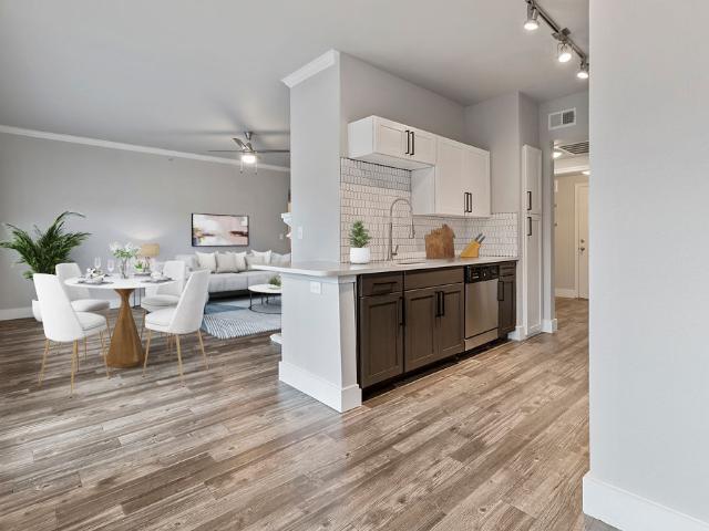 2 BR, 2 BA Apartment 7011 West Parmer Lane Unit 1421, Austin, TX 78729