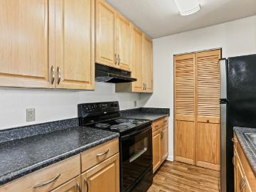 2 BR, 2 BA Apartment 701 College Lane Unit 06, Salisbury, MD 21804