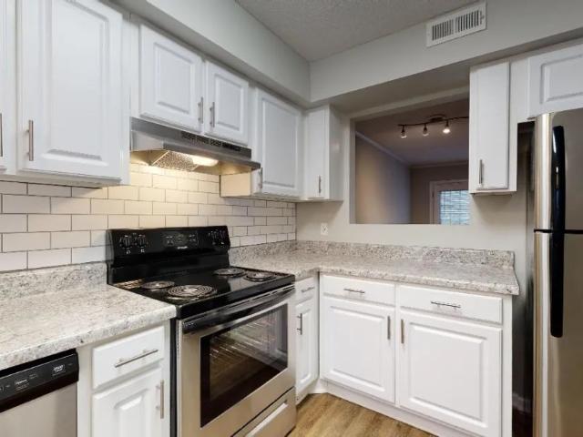 2 BR, 2 BA Apartment 701 Fairway Drive Unit 1108, Oxford, NC 27565