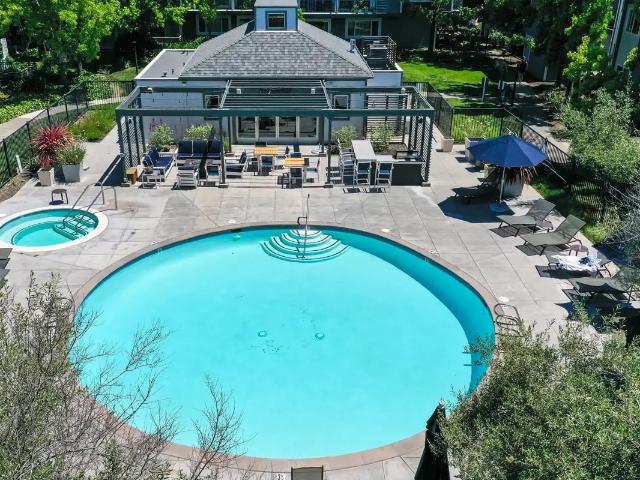 2 BR, 2 BA Apartment 70 Lincoln Village Circle Unit 2201, Larkspur, CA 94939