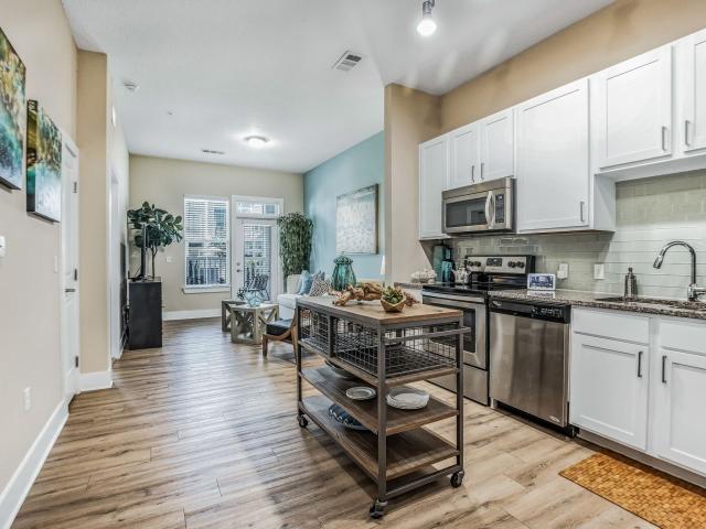 2 BR, 2 BA Apartment 711 Beach Boulevard Unit 001 1321, Jacksonville Beach, FL 32250