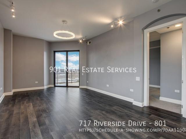 2 BR, 2 BA Apartment 717 Riverside Drive, Memphis, TN 38103