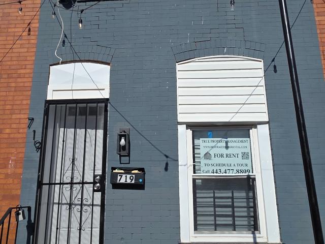 2 BR, 2 BA Apartment 719 N Belnord Ave, Baltimore, MD 21205