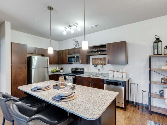 2 BR, 2 BA Apartment 7210 Reading Road Unit 220, Richmond, TX 77469