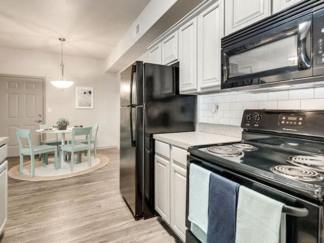 2 BR, 2 BA Apartment 721 East Ridge Drive Unit 0235, Midlothian, TX 76065
