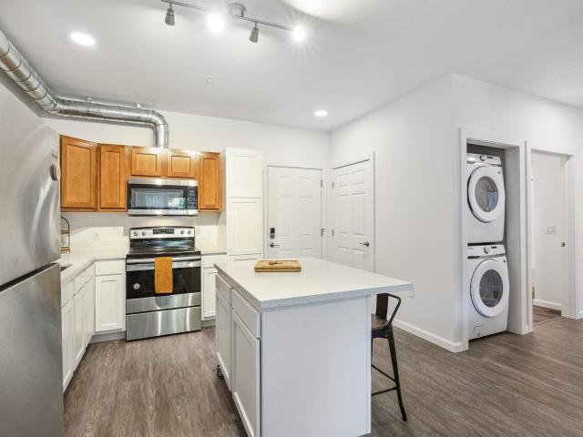2 BR, 2 BA Apartment 725 Wilson Street Unit 755 209A, Santa Rosa, CA 95401