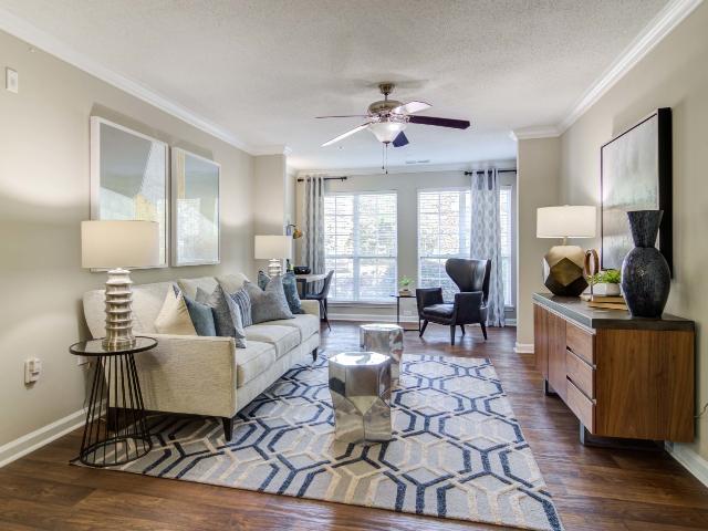 2 BR, 2 BA Apartment 7350 Campbellton Road Southwest Unit 0405, Atlanta, GA 30331