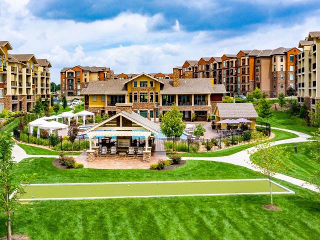 2 BR, 2 BA Apartment 8401 Renner Blvd Unit 4107, Lenexa, KS 66219