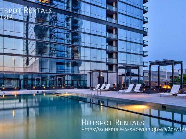 2 BR, 2 BA Apartment 840 W Blackhawk St, Chicago, IL 60614