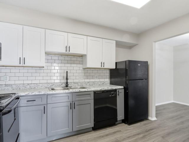 2 BR, 2 BA Apartment 8444 Rothbury Dr Unit 1613FL, Indianapolis, IN 46260