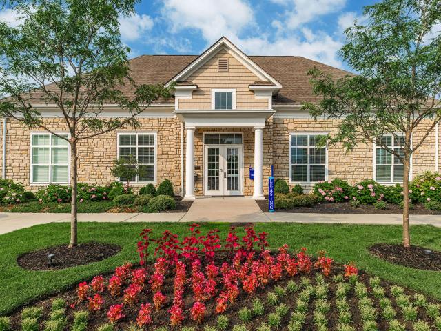 2 BR, 2 BA Apartment 855 Clubtrail Dr Unit 5913A, Florence, KY 41042
