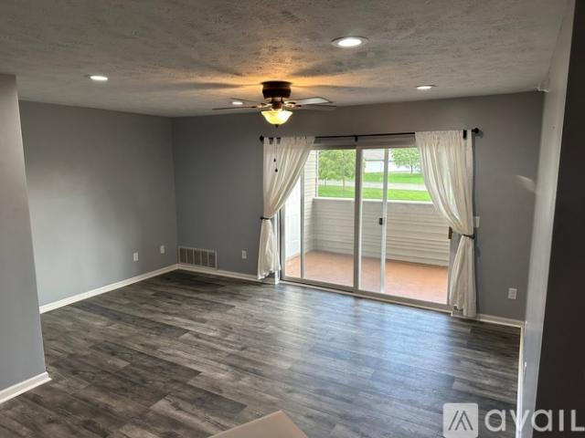 2 BR, 2 BA Apartment 8584 North Jasonville Court Southeast, Unit 8, Caledonia, MI 49316