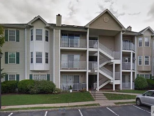 2 BR, 2 BA Apartment 85 Clay Street, Unit Governor's Pointe, North Brunswick Township, NJ 08902
