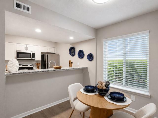 2 BR, 2 BA Apartment 8601 Roberts Drive Unit 12 12, Atlanta, GA 30350