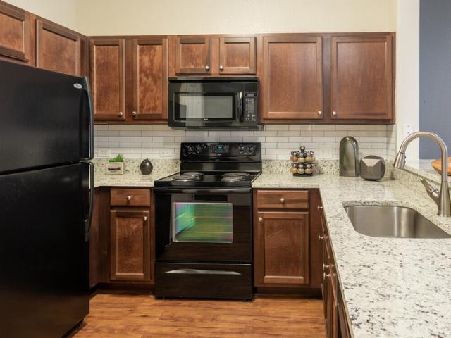 2 BR, 2 BA Apartment 86 McNeil Dr, Austin, TX 78750