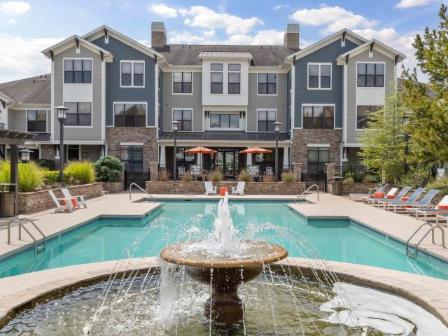 2 BR, 2 BA Apartment 8718 Wintersweet Lane Unit 17 103, Charlotte, NC 28277