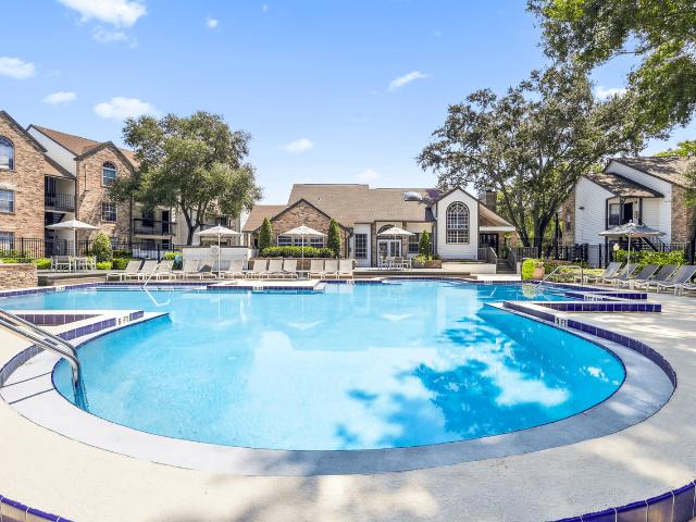 2 BR, 2 BA Apartment 8730 North Himes Avenue Unit 1113, Tampa, FL 33614