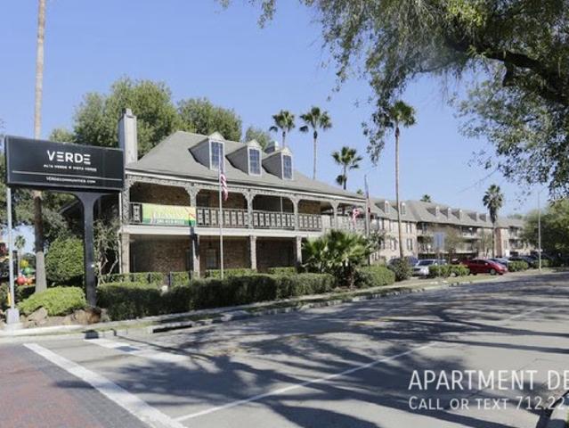 2 BR, 2 BA Apartment 8757 Broadway StÂ, Houston, TX 77061