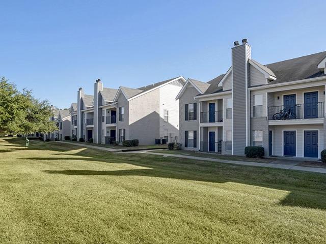 2 BR, 2 BA Apartment 879 William Boulevard Unit 03E, Ridgeland, MS 39157