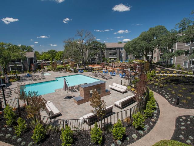 2 BR, 2 BA Apartment 8800 Sierra College Boulevard Unit 2 beds, 2 baths, $2394, Roseville, CA 95661