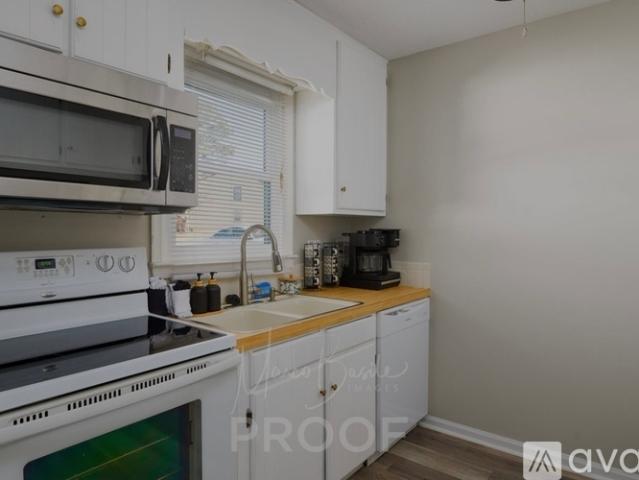 2 BR, 2 BA Apartment 892 S Ridge Ct, Unit 120, Winston Salem, NC 27107