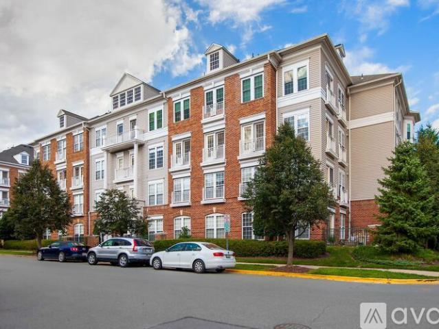 2 BR, 2 BA Apartment 803 Reserve Champion Dr, Unit 302, Rockville, MD 20850