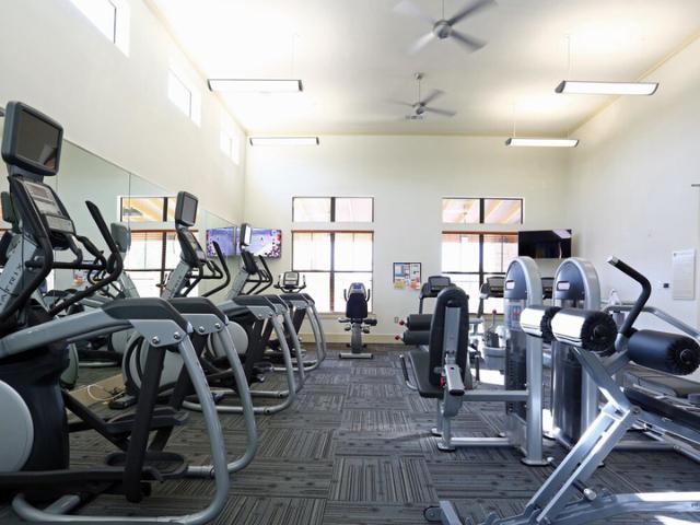 2 BR, 2 BA Apartment 8007 S IH 35 Frontage Rd, Austin, TX 78744