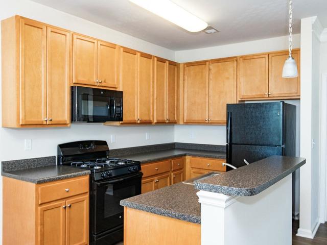 2 BR, 2 BA Apartment 8009 Cameryn Place Unit 303, Pasadena, MD 21122
