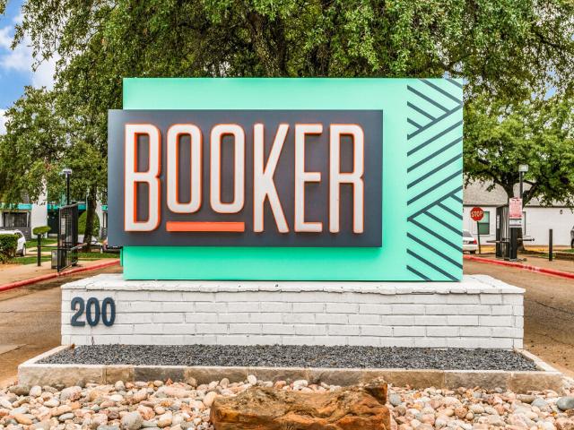 2 BR, 2 BA Apartment 800 Link Dr Unit 1417, Duncanville, TX 75116