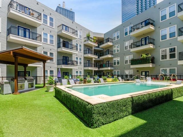 2 BR, 2 BA Apartment 800 Ross Avenue Unit 3113, Dallas, TX 75202