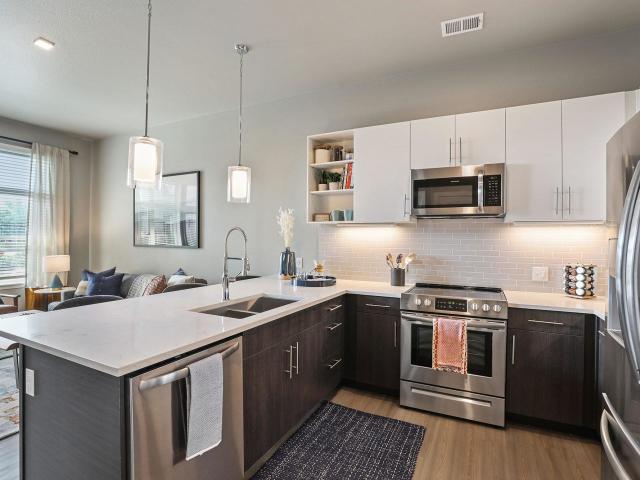 2 BR, 2 BA Apartment 800 S Valentia St Unit 317, Denver, CO 80247
