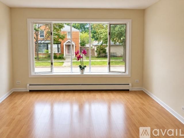 2 BR, 2 BA Apartment 801 La Grange Road, Unit 1E, La Grange, IL 60525