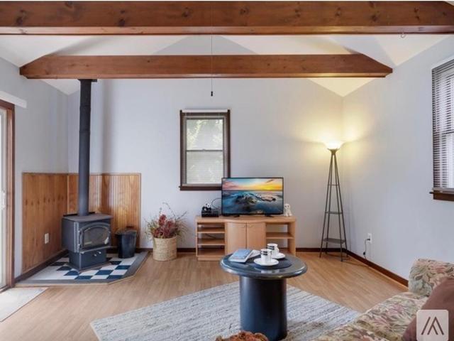 2 BR, 2 BA Apartment 801 S Broad St, Lansdale, PA 19446