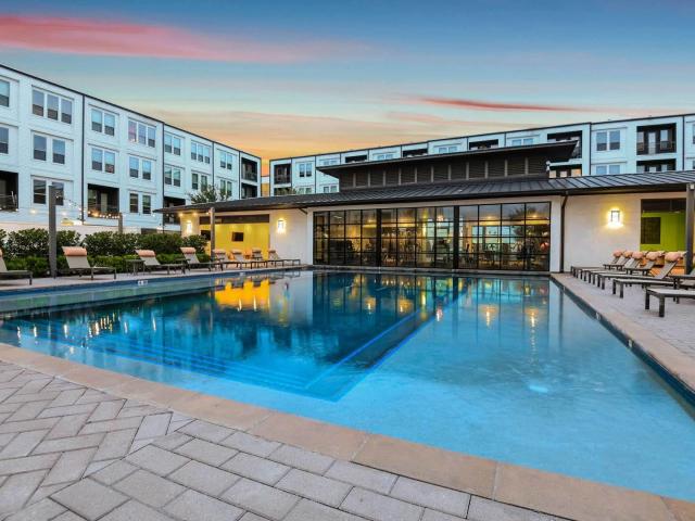 2 BR, 2 BA Apartment 8025 Forest Lane Unit 1 1102, Dallas, TX 75243