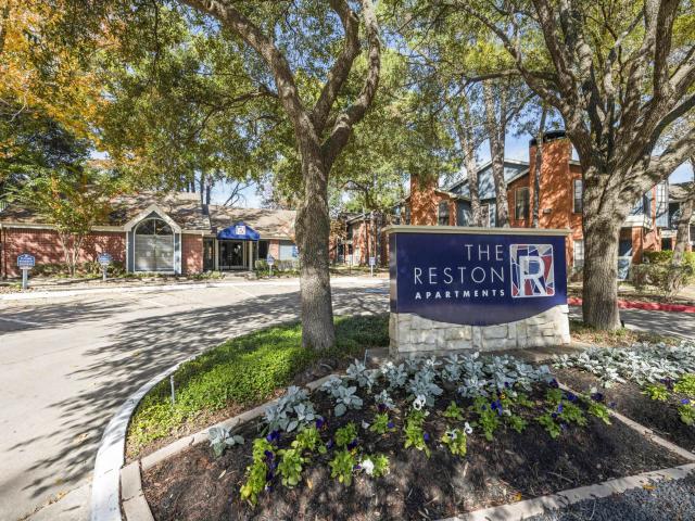 2 BR, 2 BA Apartment 808 Gladstell Rd Unit 1104, Conroe, TX 77304
