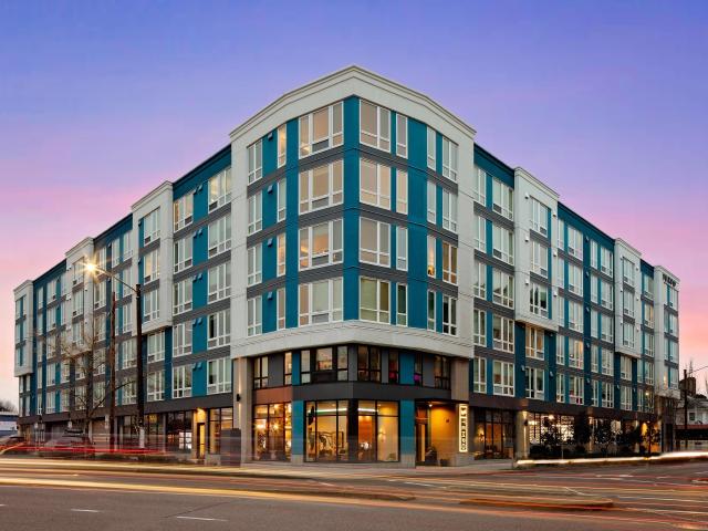 2 BR, 2 BA Apartment 80 NE 14th Ave Unit 309, Portland, OR 97232