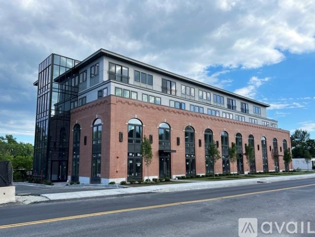 2 BR, 2 BA Apartment 80 Bridge St, Unit 305, Dedham, MA 02026