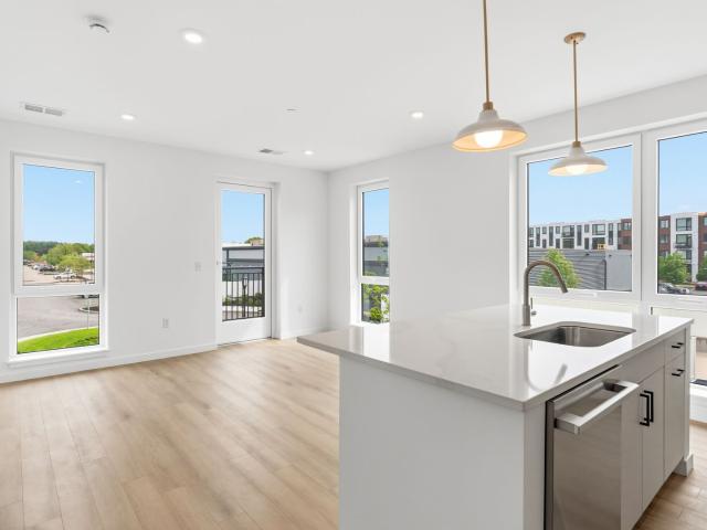 2 BR, 2 BA Apartment 2454 Lafayette Rd, Portsmouth, NH 03801
