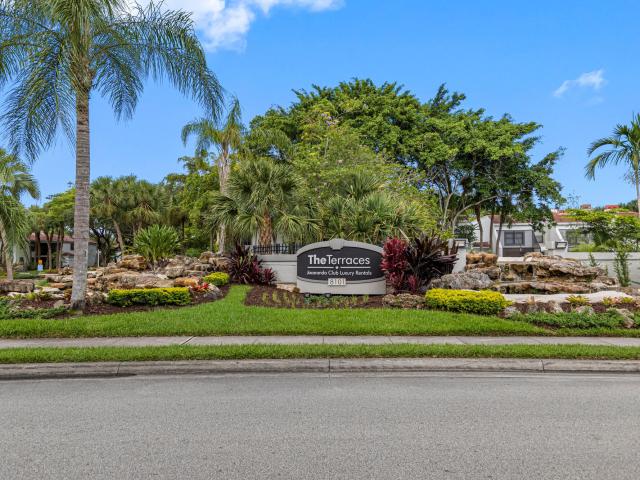 2 BR, 2 BA Apartment 8101 Northwest 14th Street Unit 12 1357, Fort Lauderdale, FL 33322