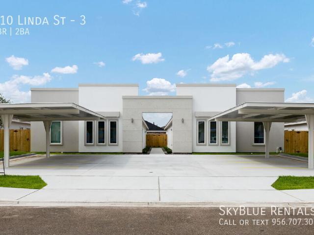 2 BR, 2 BA Apartment 810 Linda St, Alton, TX 78573