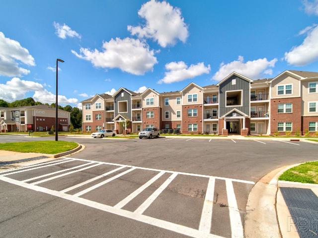 2 BR, 2 BA Apartment 8117 Hub Way Unit 38795, Charlotte, NC 28227