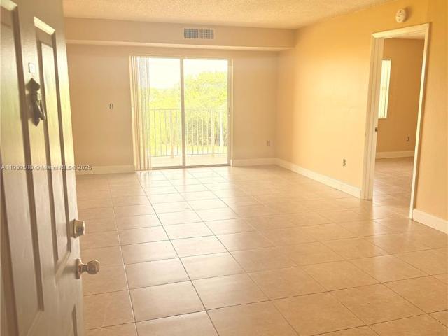 2 BR, 2 BA Apartment 8200 Southwest 210th Street, Cutler Bay, FL 33189