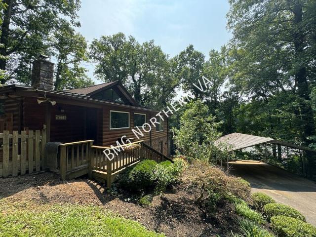2 BR, 2 BA Apartment 8221 Barron St, Manassas, VA 20112