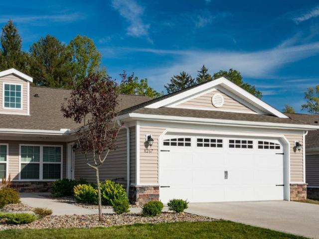 2 BR, 2 BA Apartment 8282 Lakeview Dr Unit 8272C, Macedonia, OH 44056